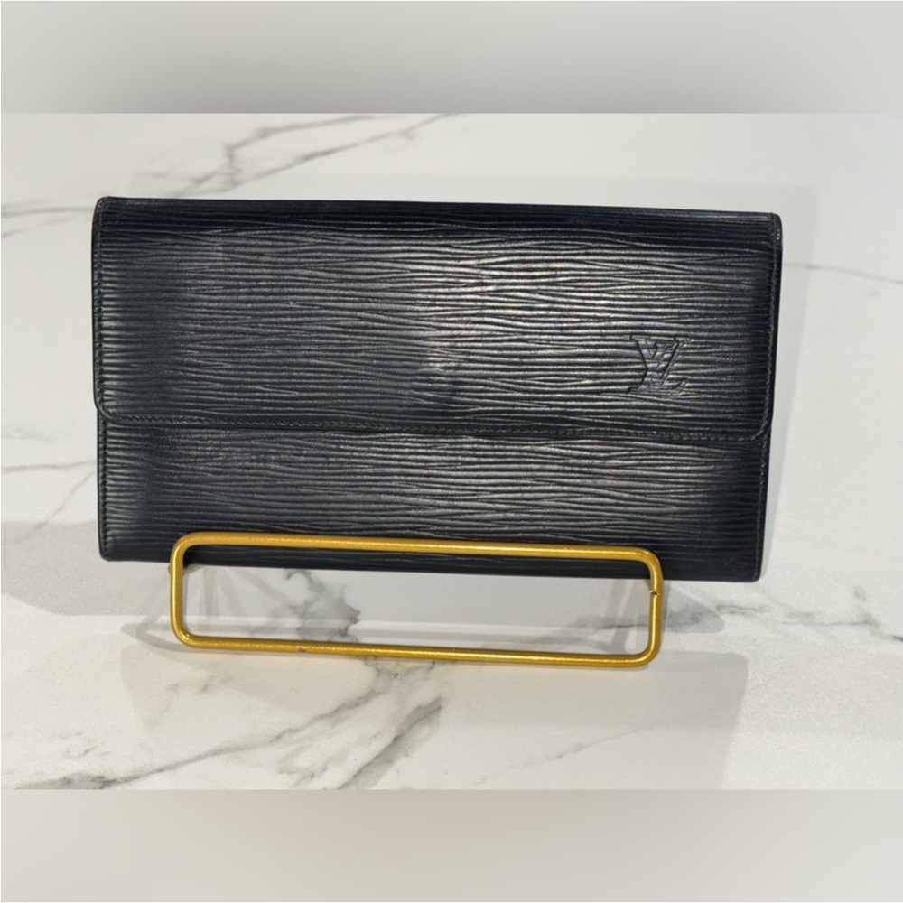 Louis Vuitton Black EPI wallet
